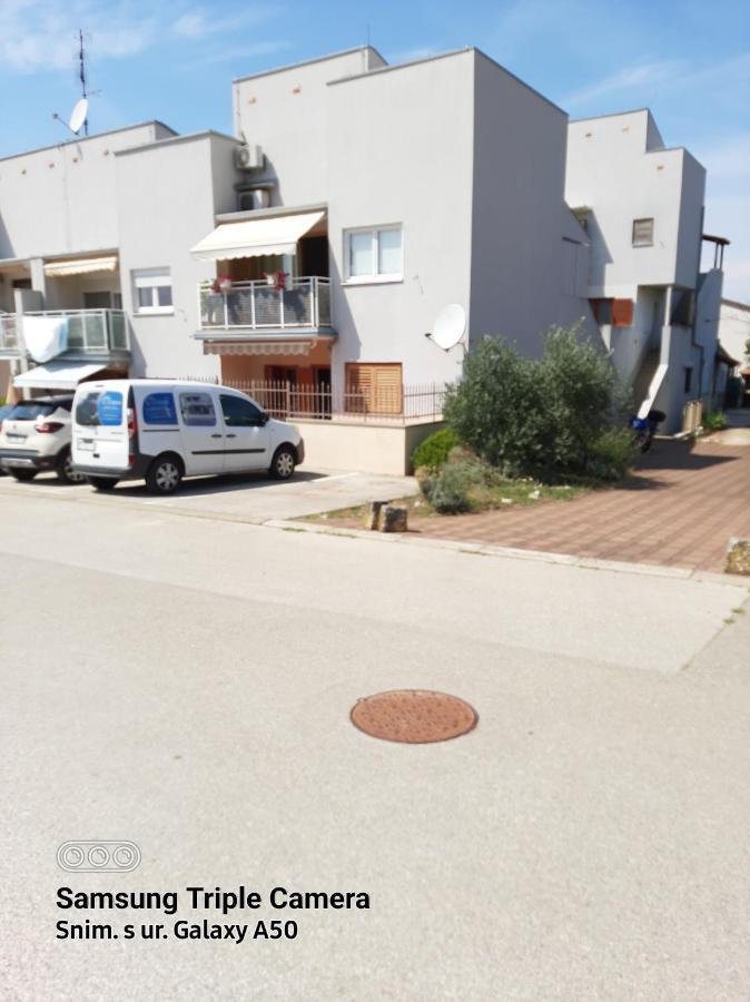 Medo Lejlighed Novigrad Istria Eksteriør billede
